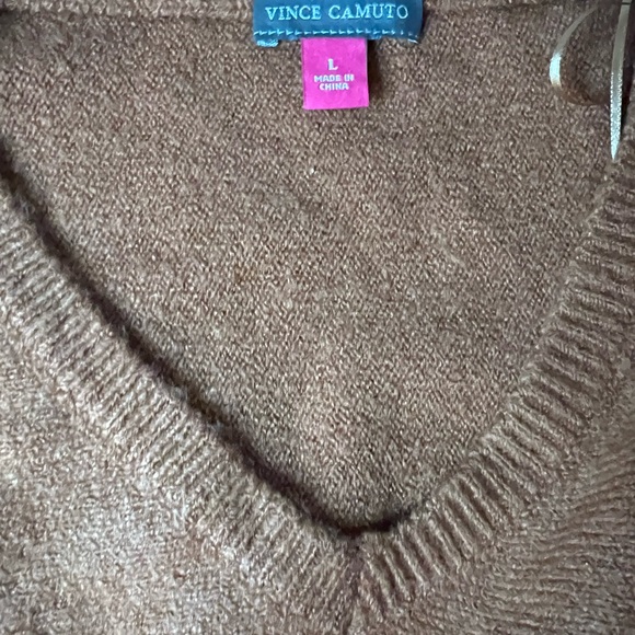 Vince Camuto Women’s V-Neck Sweater Size: L Toasted Orange 3/4-Sleeve Sweater - Picture 4 of 5